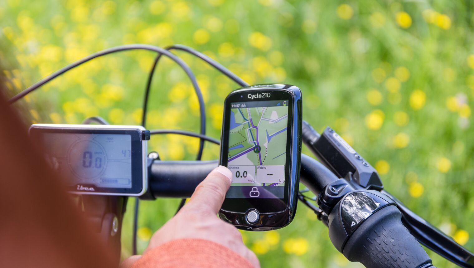 buis bezoeker borst Fietsnavigatie en GPS, welke kies je? | ANWB