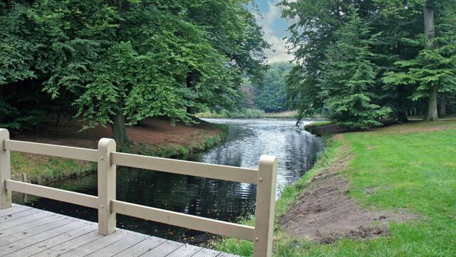 Wandelroutecontroleur: Wandelen door het groene westen