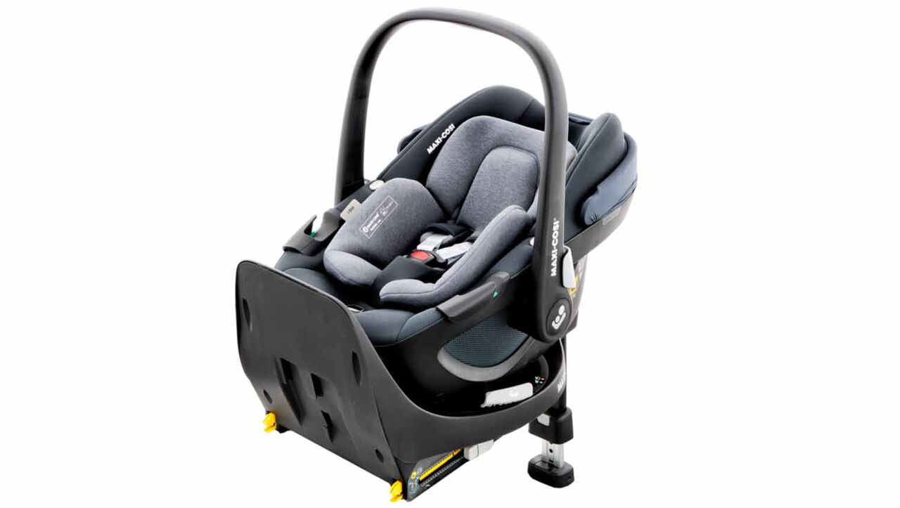 Maxi cosi pebble plus best sale 3 way fix base