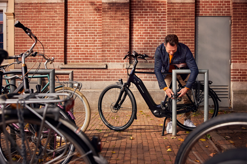 tobben links Voorverkoop Hoe is de accu van je e-bike verzekerd? ANWB Verzekeringen