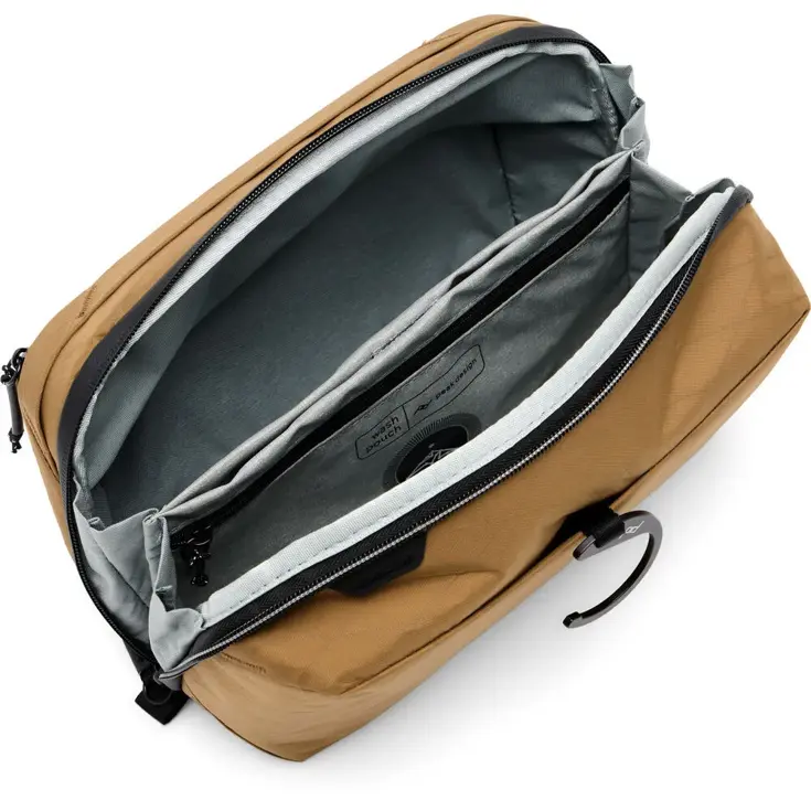 Peak Design	Tech Pouch Coyote