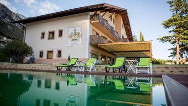 Hotel_Italie_Zuid-Tirol_Trentino_Hotel_Magre_buiten_a