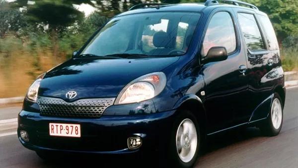 Toyota Yaris Verso I