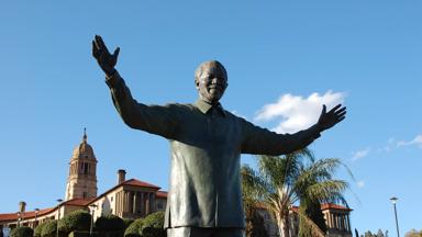 zuid-afrika_gauteng_pretoria_standbeeld_mandela_f