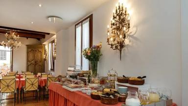 Italië_Rome_hotel Columbia_ontbijtbuffet_h