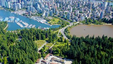canada_british-columbia_vancouver_luchtfoto_downtown_haven_wolkenkrabbers_f