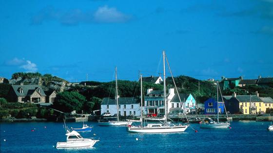 ierland_county-cork_mizen-head_baai_tourism_ireland