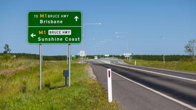 australie_queensland_brisbane_sunshine-coast_bruce-highway_algemeen_weg_roadtrip_privereis_b.jpg
