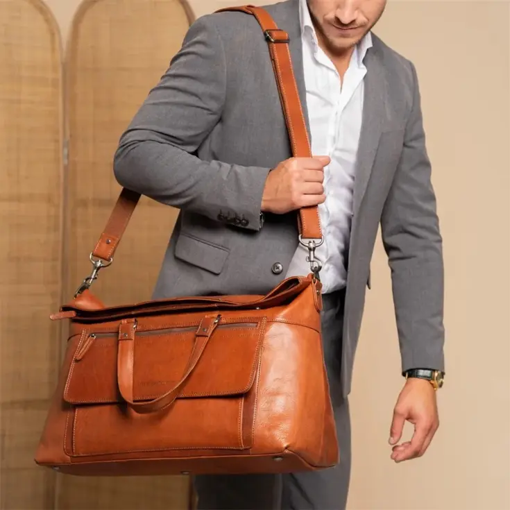 The Chesterfield Brand - Lazio Novum - Reistas