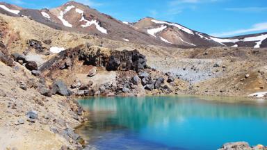 nieuw-zeeland_tongariro-national-park_tongariro-crossing_emerald_lakes_wandeling_2_b.jpg