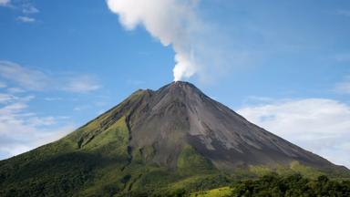 costa-rica_la-fortuna_vulkaan-el-arenal_rook_b.jpg