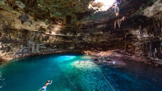 mexico_cenote_yucatan_b.jpg