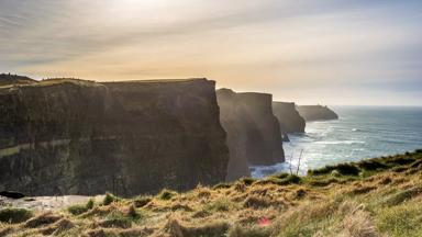 ierland-clare-Cliffs_of_moher-klif-zee-zon-1