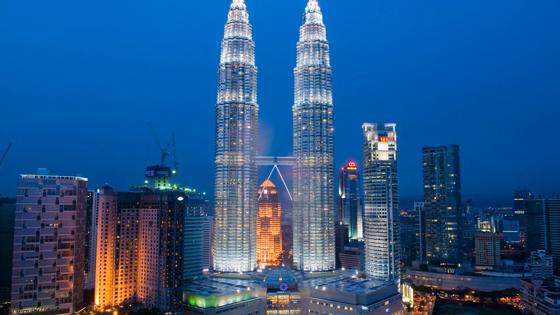 maleisie_kuala-lumpur_petronas-towers_avond_uitzicht_b