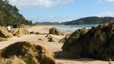 nieuw-zeeland_coromandel_hot-water-beach_w.jpg