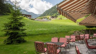 oostenrijk_finkenberg_hotel kristall_buitenkant terras