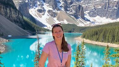 Fox reisleider Nicole_Canada_  Moraine Banff