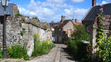 frankrijk_saint-valery-sur-somme_dorpje_beeldbank-kampeerreizen