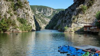 noord-macedonie_skopje_matka-meer-gebergte_getty