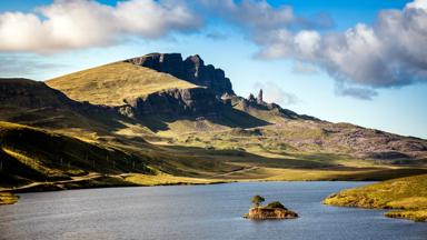 groot-brittannie_schotland_isle_of_skye_old_man_of_storr_a