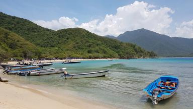 colombia_tayrona-park_zee_strand_bootje_pixabay_3752794