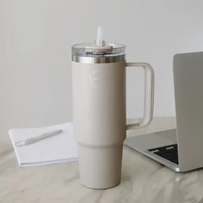 Thermosbeker AYA&IDA Thermocup with staw 885 ml