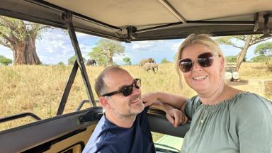 Fox Reizen_Tanzania_safari_reizigers_stel