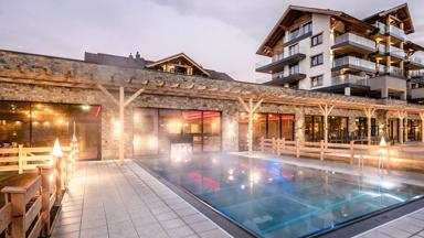 Vaya Fieberbrunn_Oostenrijk_fine-living-resort_Outdoor Pool 02