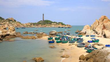 vietnam_phan-thiet_ronde-vissersboot_shutterstock_436646251.jpg