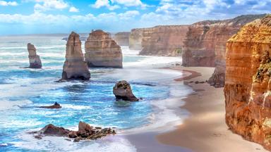 australie_great ocean road_twaalf apostelen_kliffen_zee_strand_b