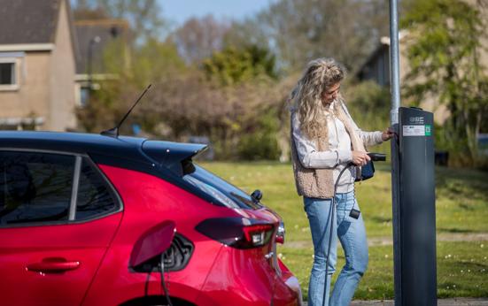 Belangenorganisaties voor behoud van gewichtscorrectie in motorrijtuigenbelasting voor EV's