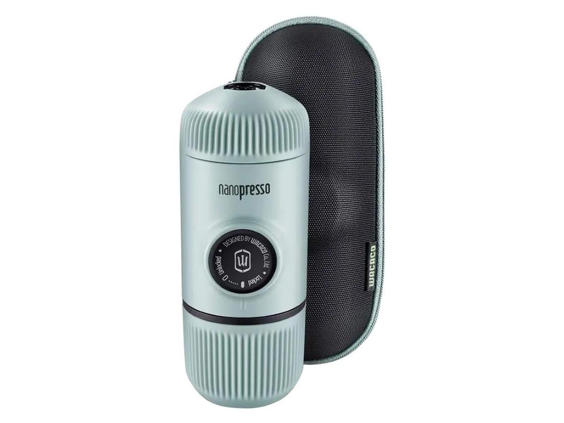 Wacaco  Nanopresso Artic Blue Portable Espresso  Licht Blauw main product image