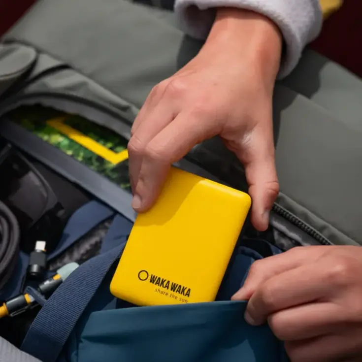 Draagbare snellader met usb-c poort zwart