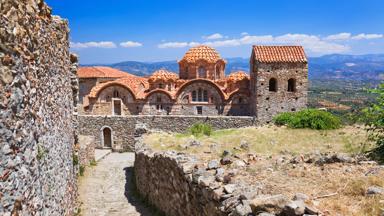 griekenland_peloponnesos_mystras_ruine_kerk_shutterstock_117422503