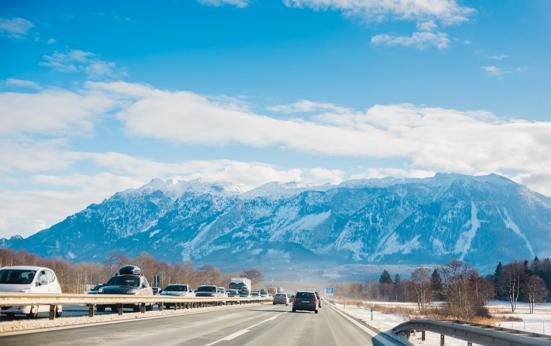 Drukte naar de Alpen