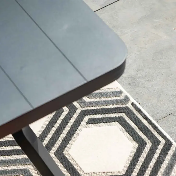 Mina grijze Tuintafel