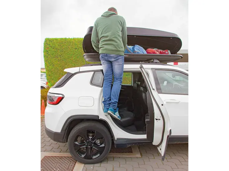 Autodeur opstapje met ruitenbreker