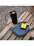 Compacte snellader met siliconen beschermhoes