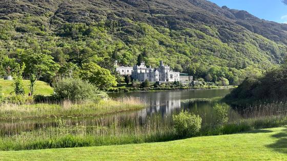 Ierland-county-galway-connemara-kylemore-abbey (2)