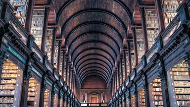 ierland_dublin_dublin_trinity-college_binnen_bibliotheek_interieur_pixabay (1)