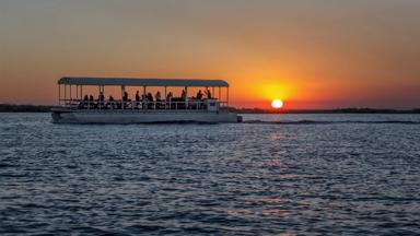 botswana_chobe-nationaal-park_zonsondergang_boot_b