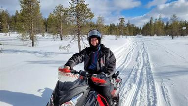 Fins_lapland_sneeuwscooter_safari_reisspecialist_frank