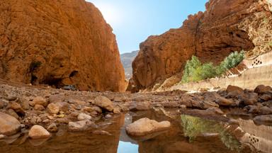 marokko_tinghir_ait-baha_todrakloof_rivier_reflectie_getty