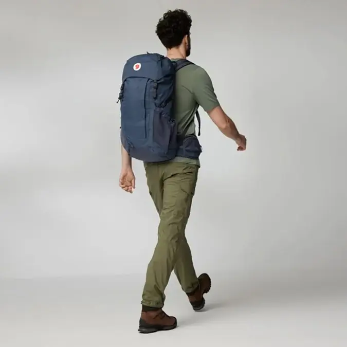 Fjallraven Abisko Hike 35 S/M iron grey