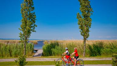 oostenrijk_burgenland_neusiedlersee_fietsers_eurobike_stel