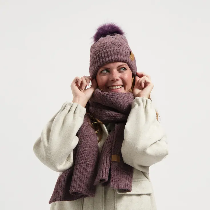 Darcie Dames - Beanie
