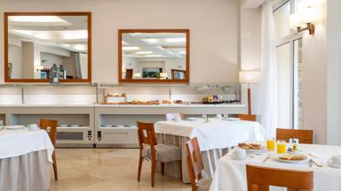 Spanje_CostaBlanca_Wandelreis_hotel_Parador_de_Javea_ontbijtzaal