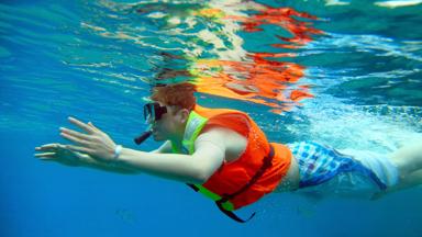 cuba_matanzas_varadero_man_snorkelen_shutterstock-104079143