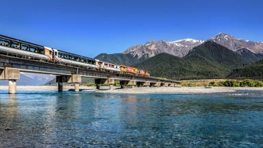 nieuw-zeeland_christchurch_tranz alpine express trein_a