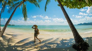 thailand_koh-samui_stand-vrouw_shutterstock